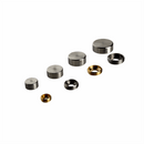 Schraubenkappen Edelstahl Gettorf in 4 Größen <br>- Kopfhöhe 5 mm <br>- flacher Kopf<br>- Ø 10, 13, 15, 18 mm <br>- Bohrung: immer 4 mm
